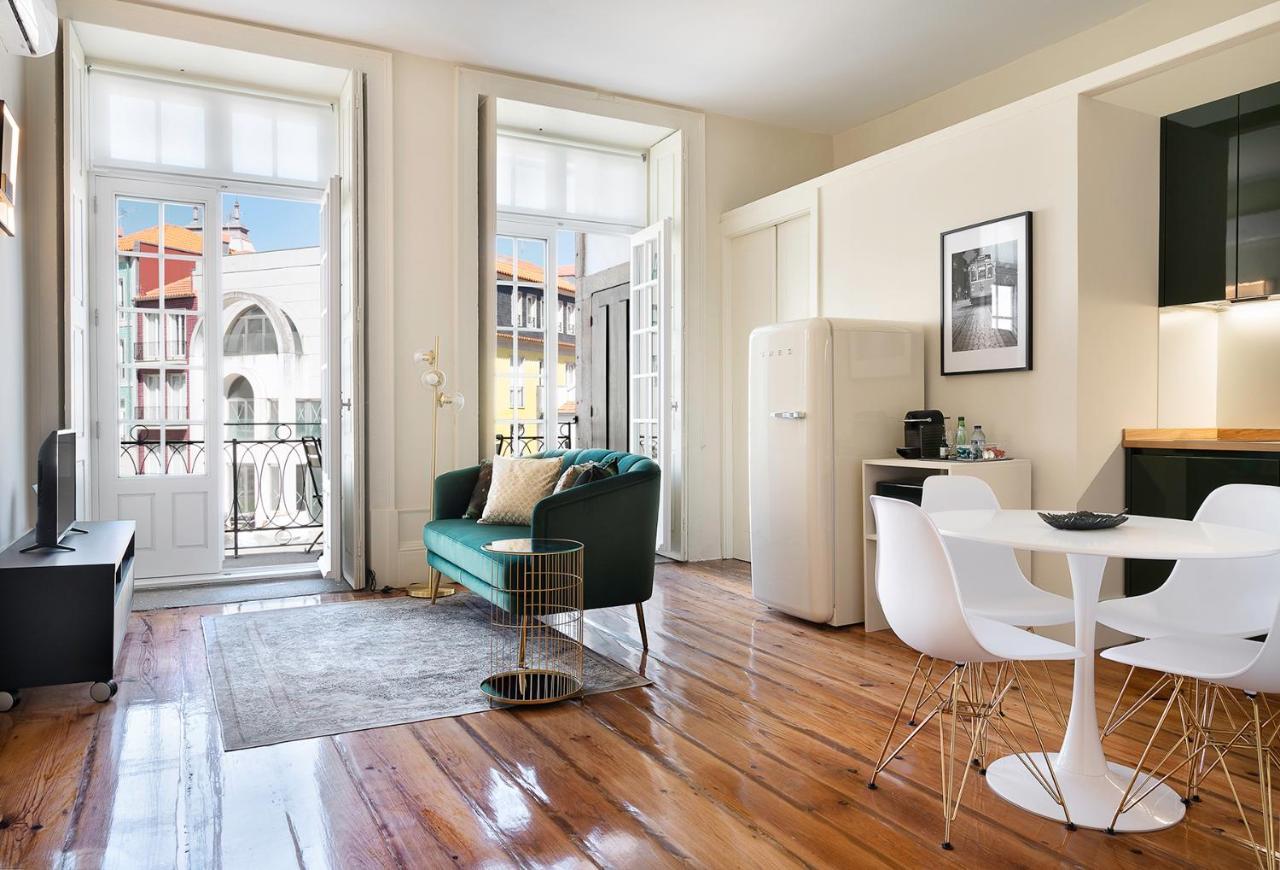 Historic Apartment At Cardosas With Balcony Porto Exterior photo